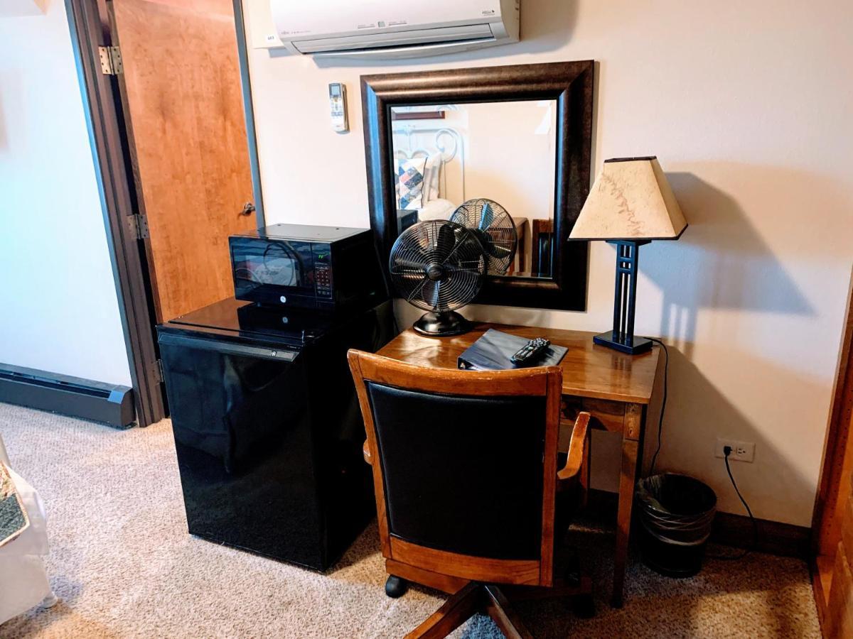 Inn Iowa House Historic *